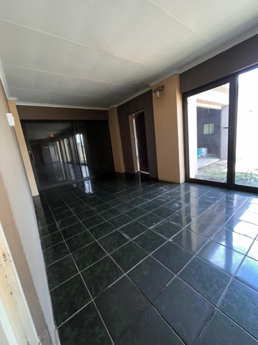3 Bedroom Property for Sale in Three Rivers Gauteng