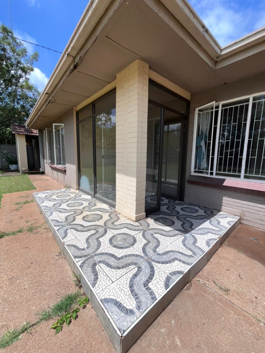 3 Bedroom Property for Sale in Three Rivers Gauteng