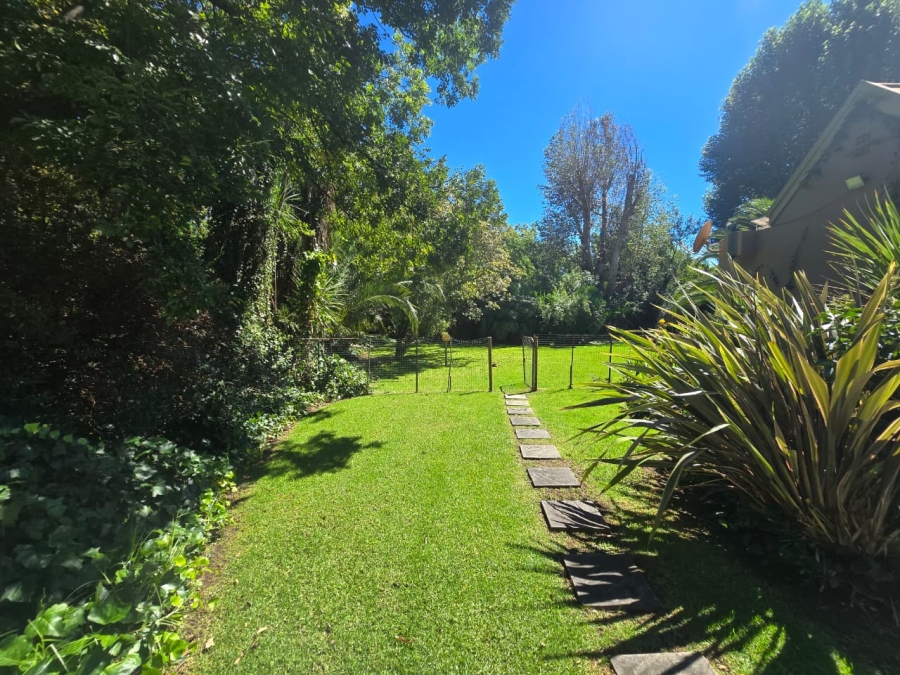 4 Bedroom Property for Sale in Three Rivers Proper Gauteng