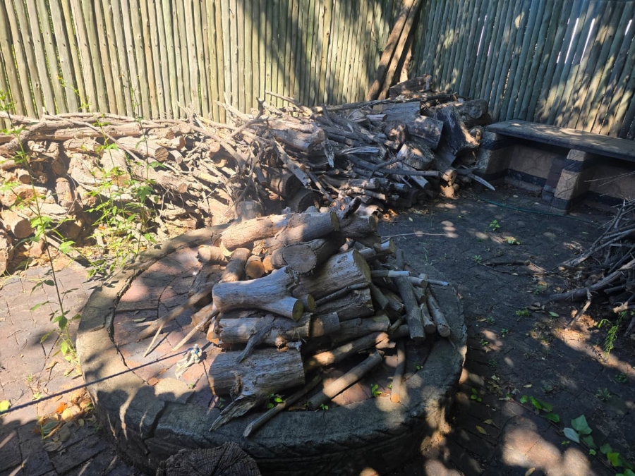 4 Bedroom Property for Sale in Three Rivers Proper Gauteng