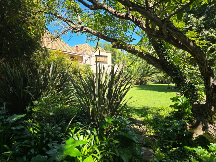 4 Bedroom Property for Sale in Three Rivers Proper Gauteng