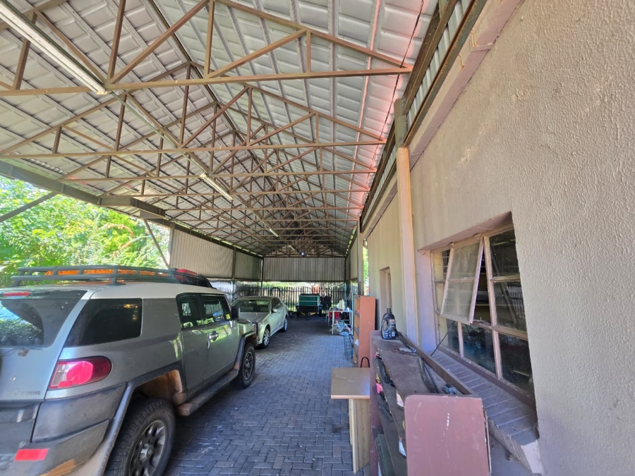 4 Bedroom Property for Sale in Three Rivers Proper Gauteng