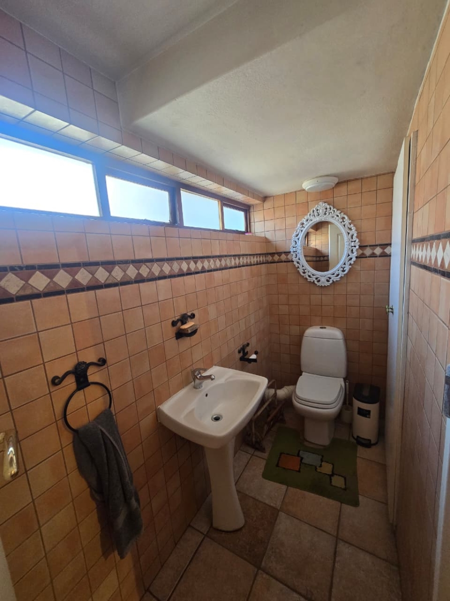 4 Bedroom Property for Sale in Three Rivers Proper Gauteng