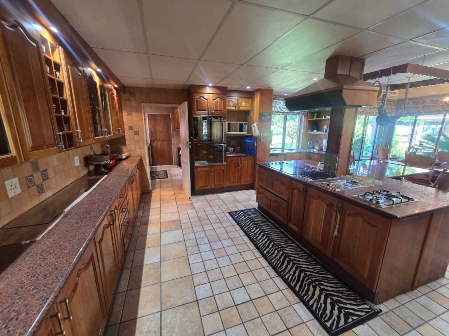 4 Bedroom Property for Sale in Three Rivers Proper Gauteng