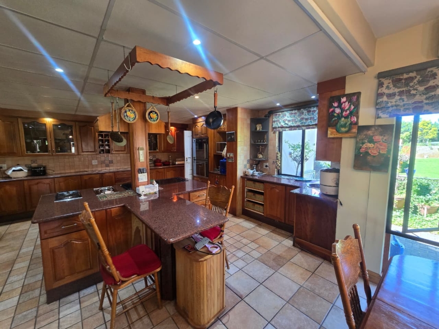 4 Bedroom Property for Sale in Three Rivers Proper Gauteng