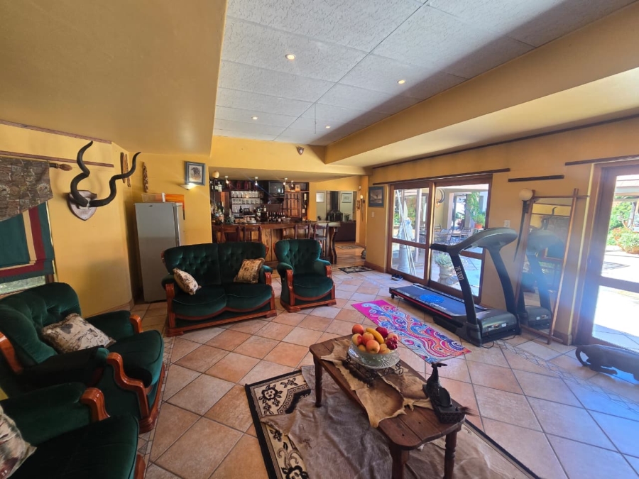 4 Bedroom Property for Sale in Three Rivers Proper Gauteng