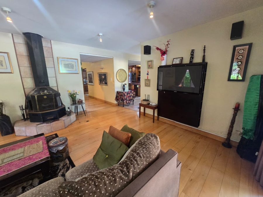 4 Bedroom Property for Sale in Three Rivers Proper Gauteng