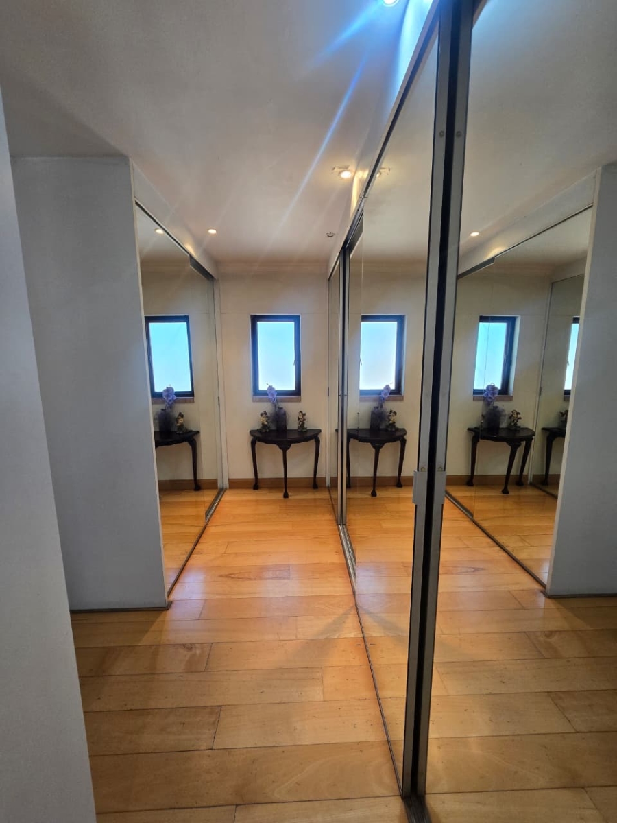 4 Bedroom Property for Sale in Three Rivers Proper Gauteng