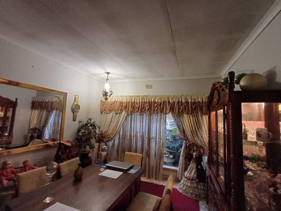 4 Bedroom Property for Sale in Vanderbijlpark Sw 2 Gauteng