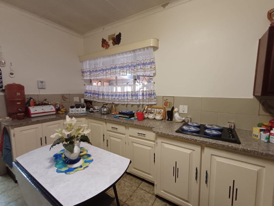 4 Bedroom Property for Sale in Vanderbijlpark Sw 2 Gauteng