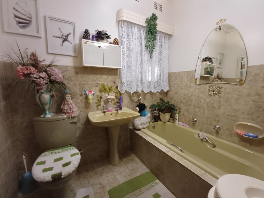 4 Bedroom Property for Sale in Vanderbijlpark Sw 2 Gauteng