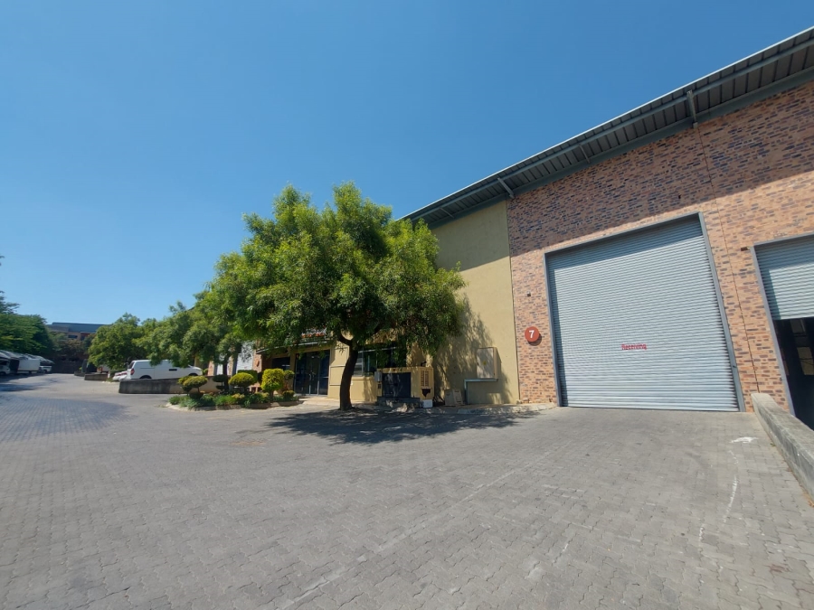 To Let commercial Property for Rent in North Riding Gauteng