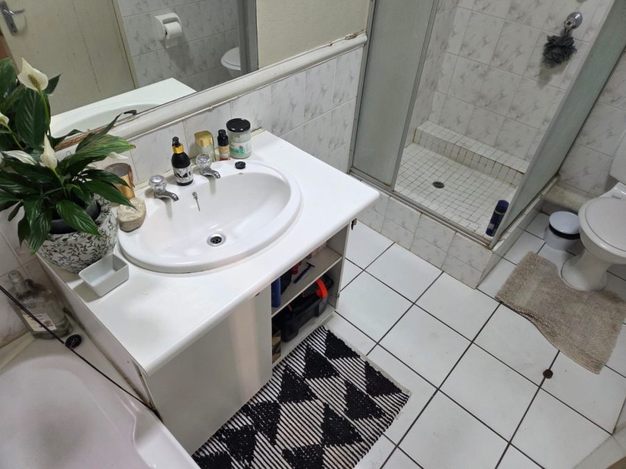 2 Bedroom Property for Sale in Jukskei Park Gauteng