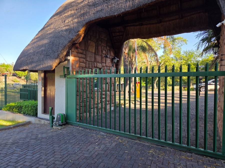 2 Bedroom Property for Sale in Jukskei Park Gauteng