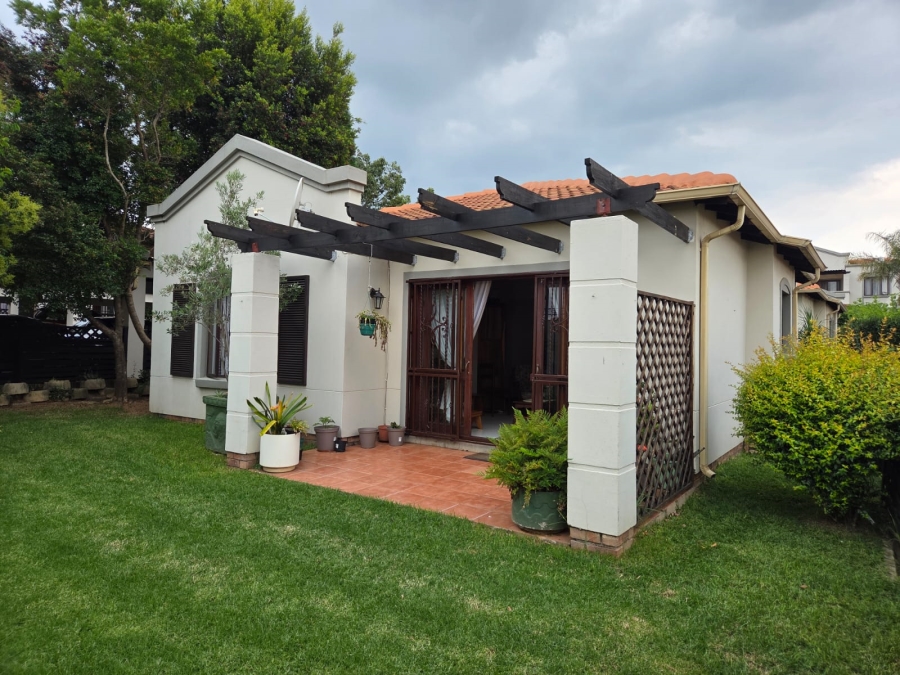 2 Bedroom Property for Sale in Paulshof Gauteng