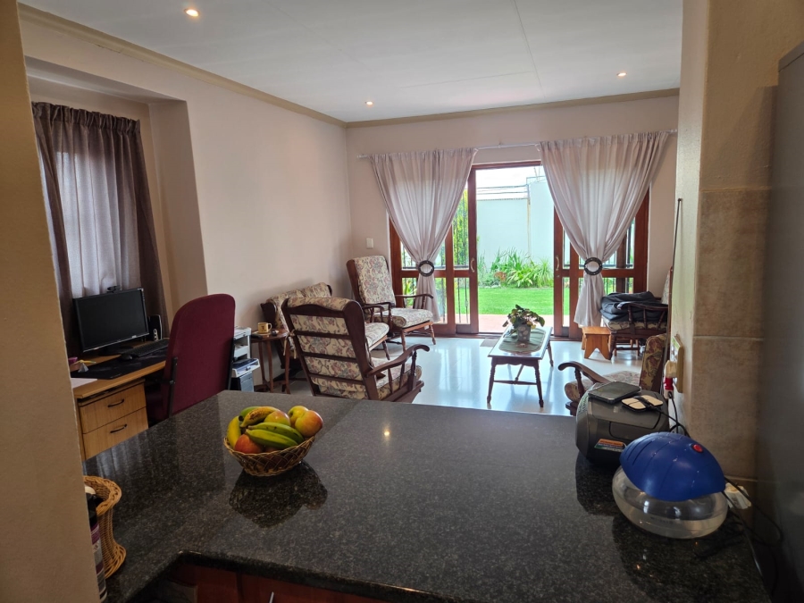 2 Bedroom Property for Sale in Paulshof Gauteng