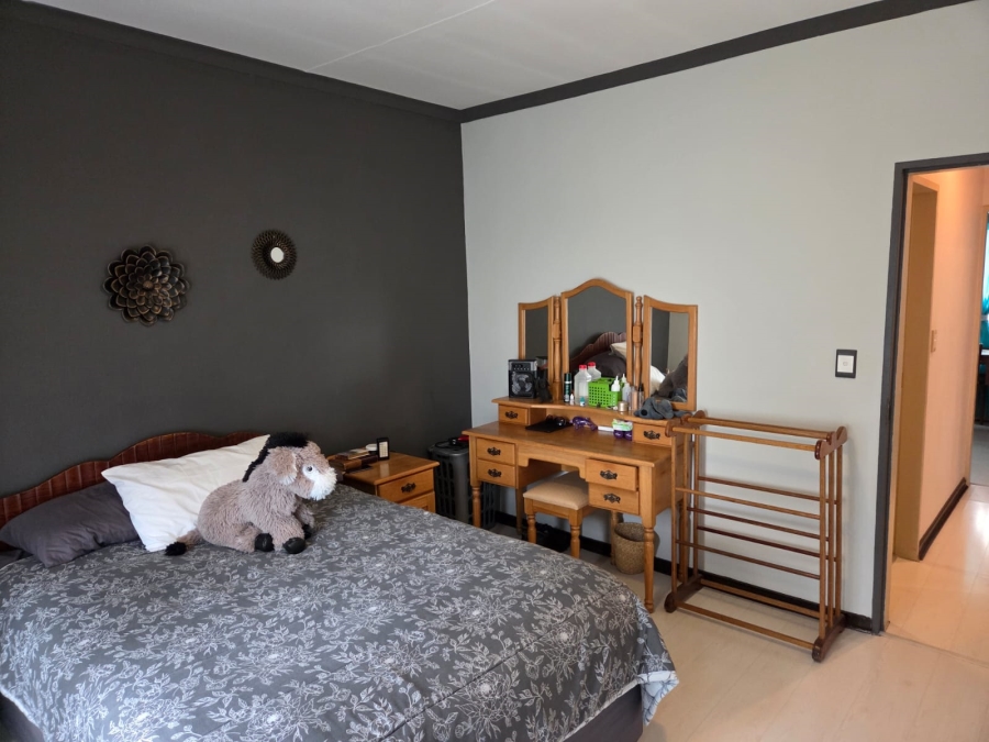 2 Bedroom Property for Sale in Paulshof Gauteng