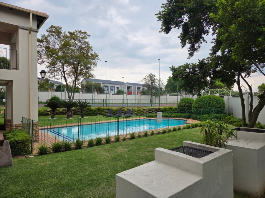 2 Bedroom Property for Sale in Paulshof Gauteng