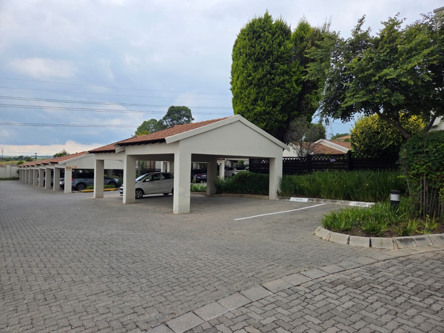 2 Bedroom Property for Sale in Paulshof Gauteng