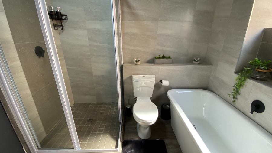 2 Bedroom Property for Sale in Menlo Park Gauteng