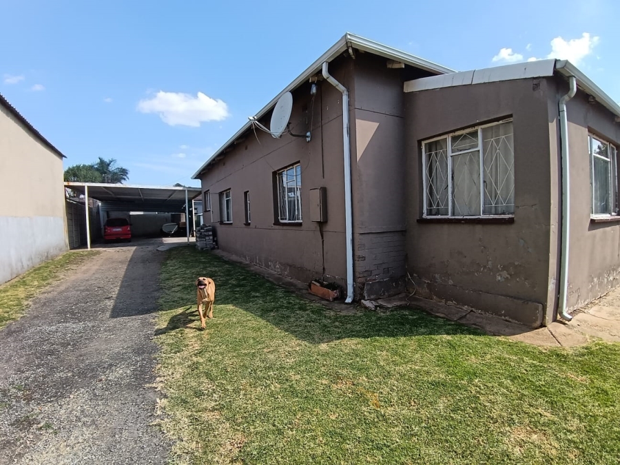3 Bedroom Property for Sale in Brakpan Central Gauteng