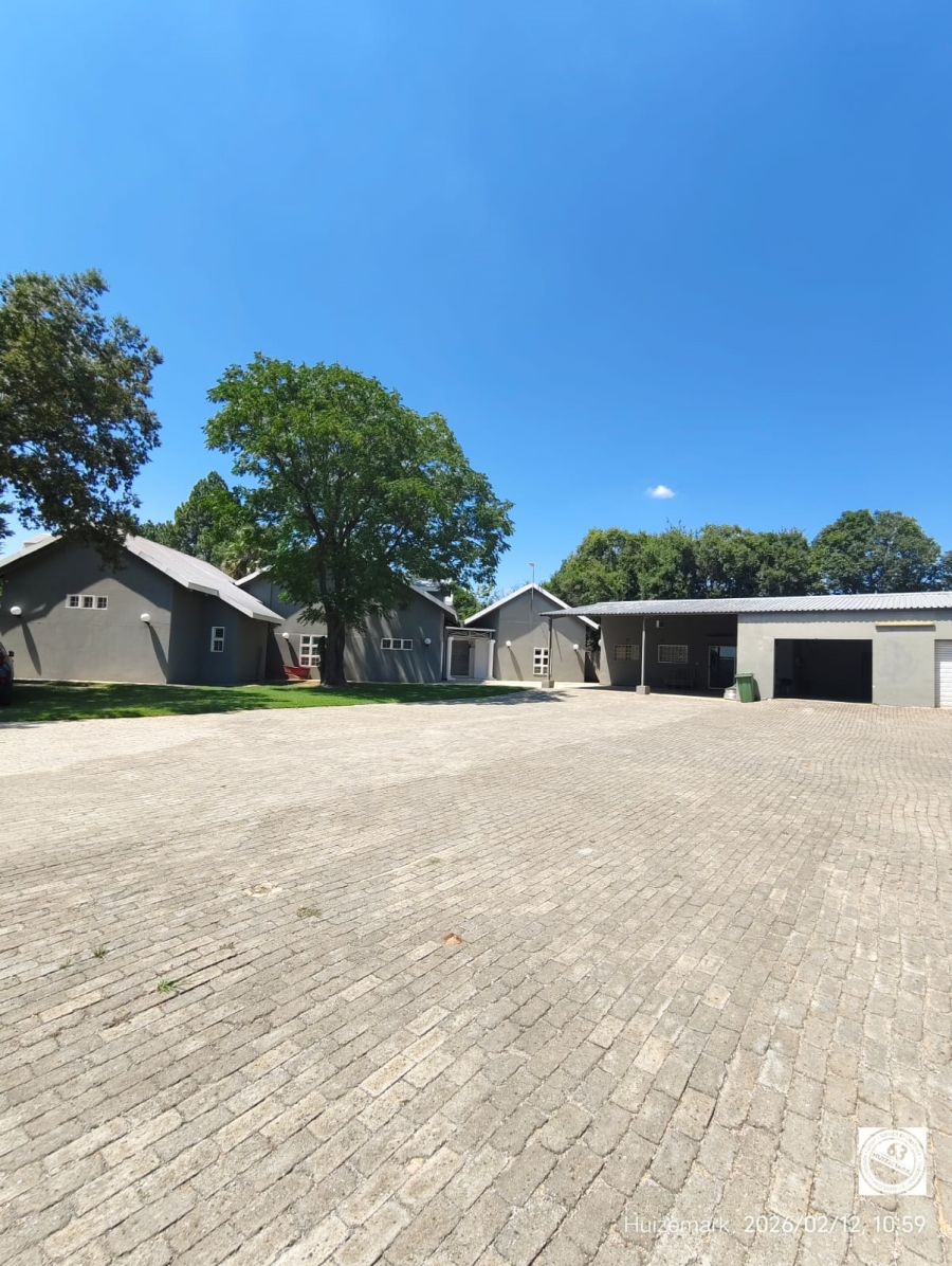 5 Bedroom Property for Sale in Riverside Gauteng