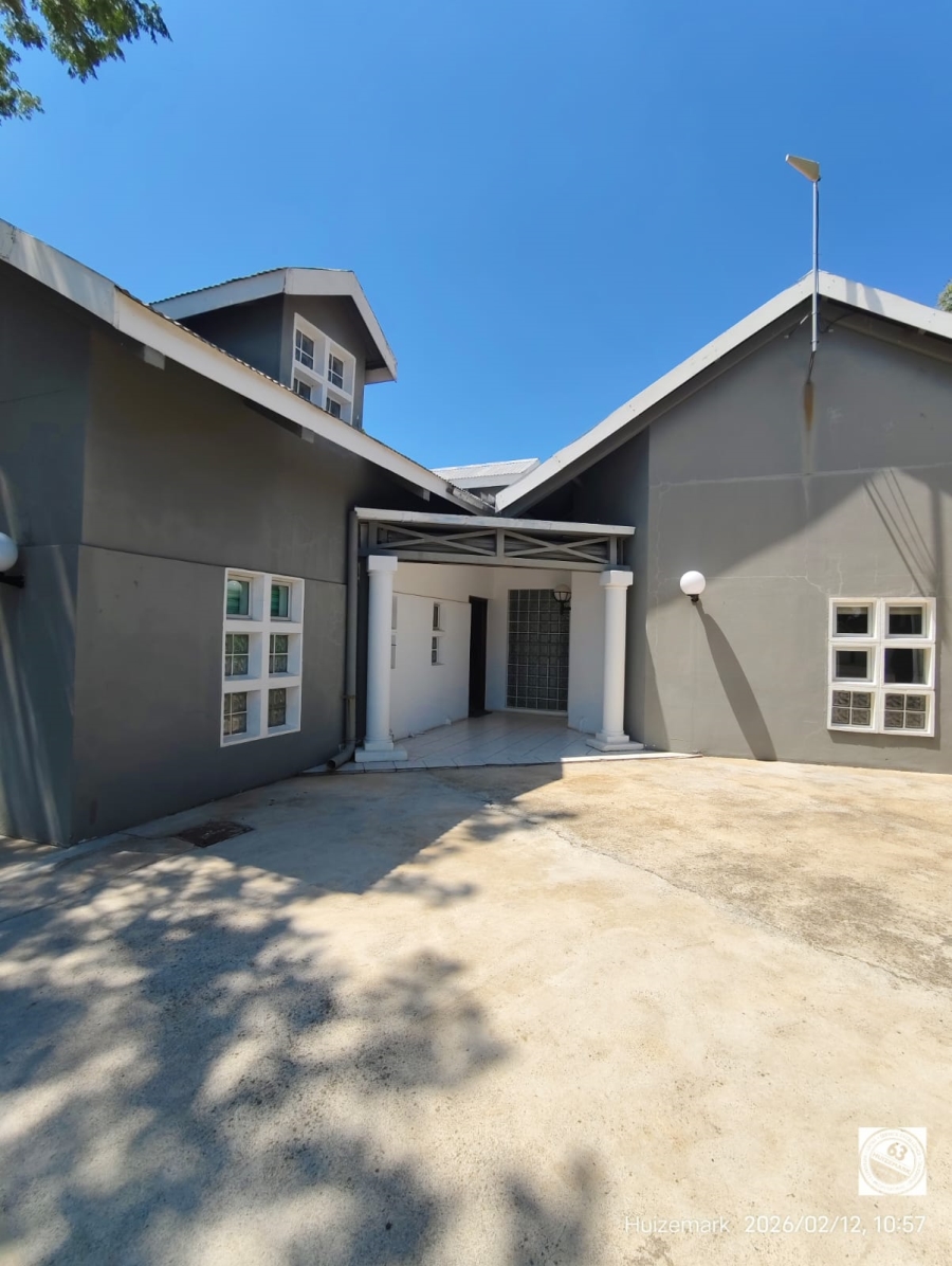 5 Bedroom Property for Sale in Riverside Gauteng