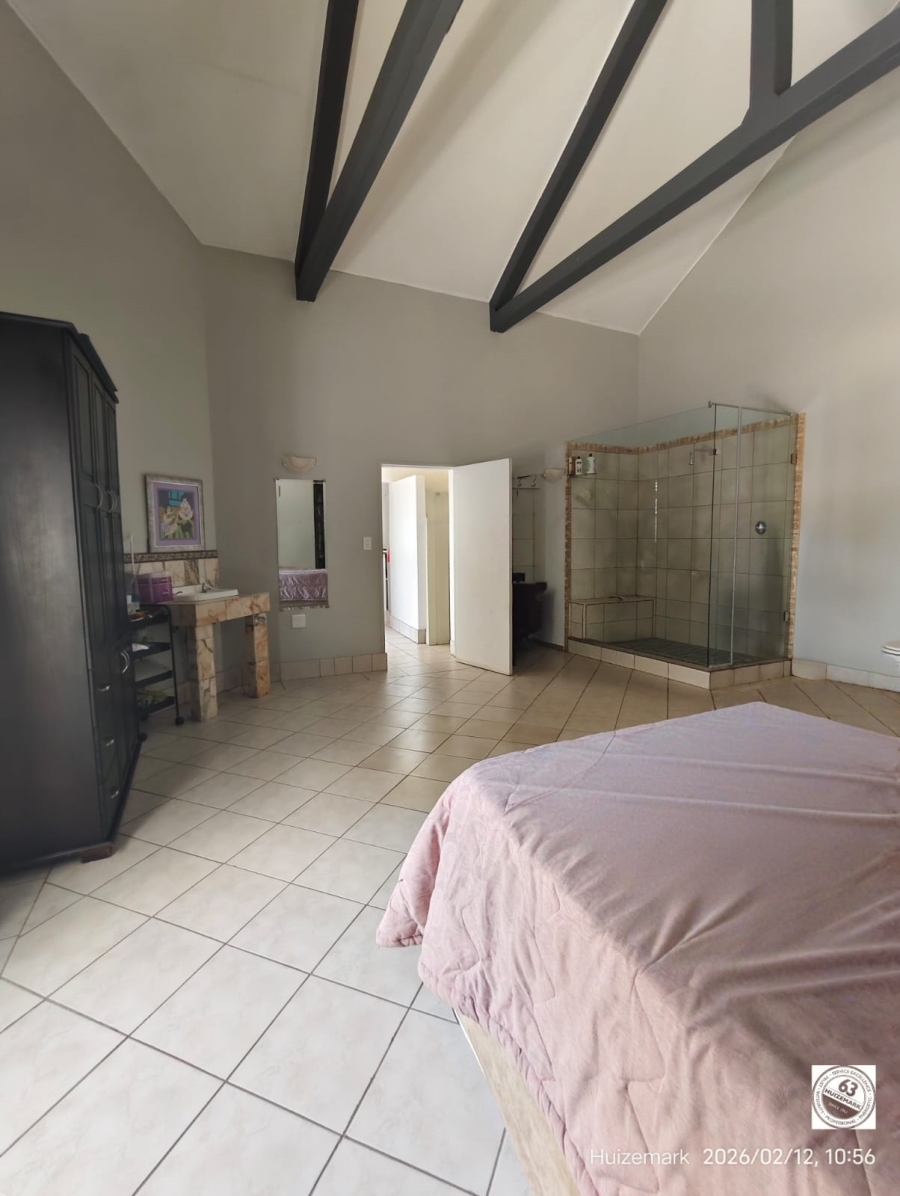 5 Bedroom Property for Sale in Riverside Gauteng