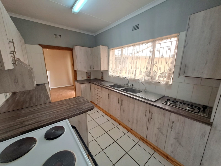 3 Bedroom Property for Sale in Sonland Park Gauteng