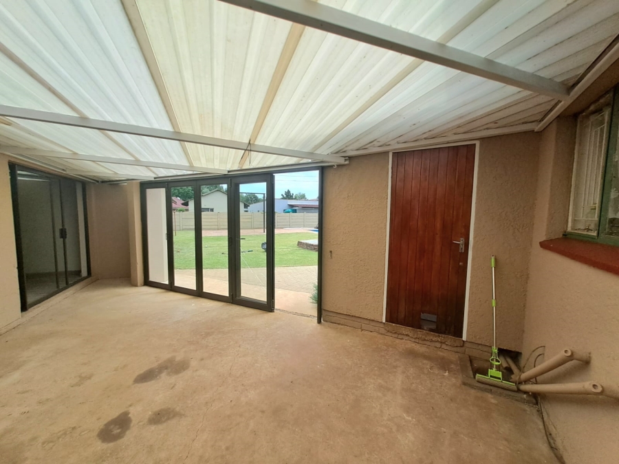 3 Bedroom Property for Sale in Sonland Park Gauteng