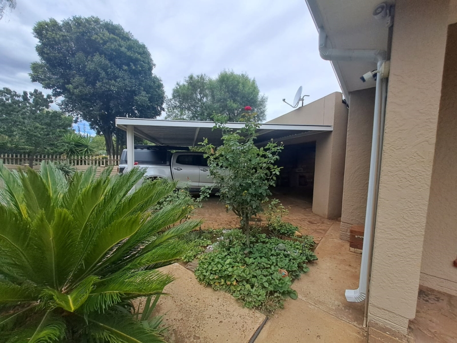 3 Bedroom Property for Sale in Sonland Park Gauteng
