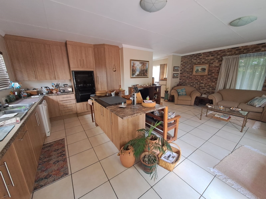 3 Bedroom Property for Sale in Three Rivers East Gauteng