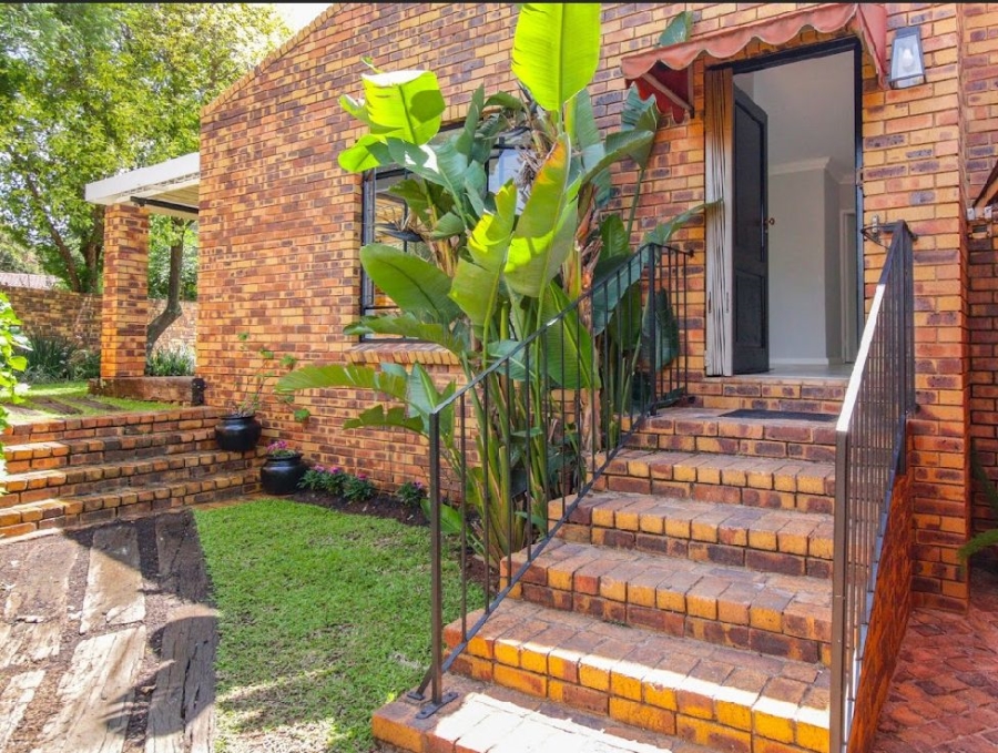 2 Bedroom Property for Sale in Paulshof Gauteng