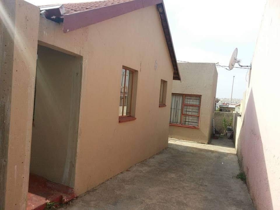 2 Bedroom Property for Sale in Kaalfontein Gauteng