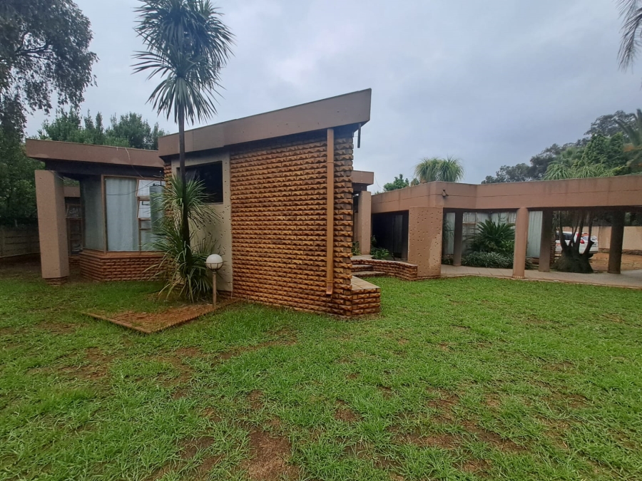5 Bedroom Property for Sale in Arcon Park Gauteng
