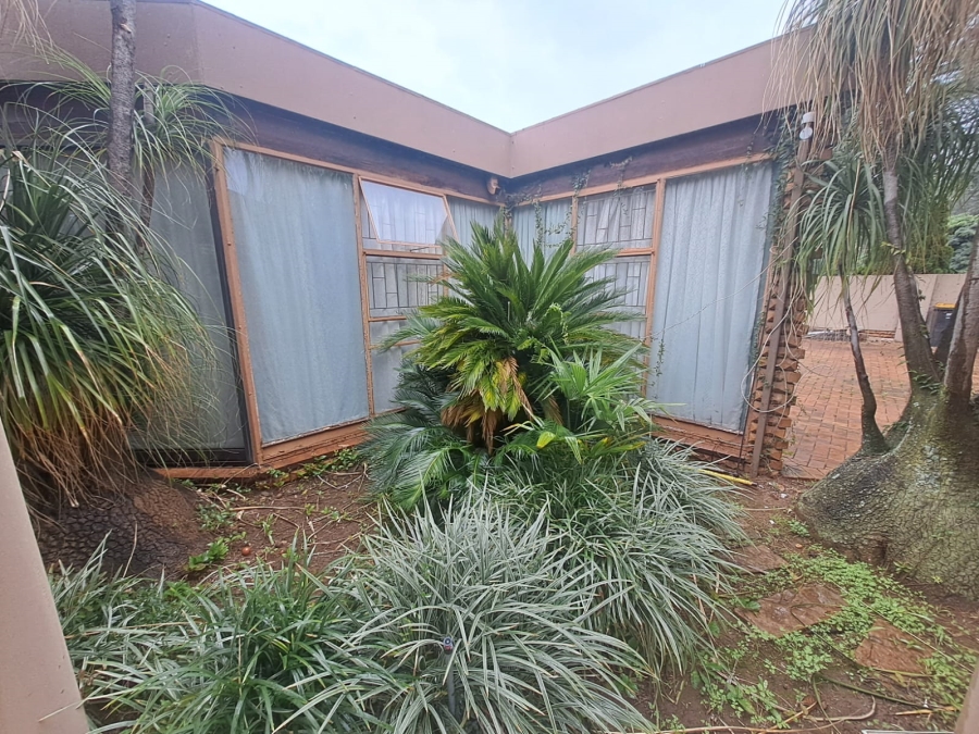 5 Bedroom Property for Sale in Arcon Park Gauteng