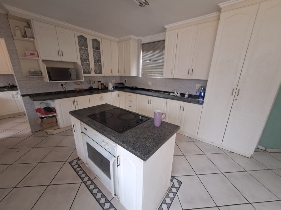 5 Bedroom Property for Sale in Arcon Park Gauteng