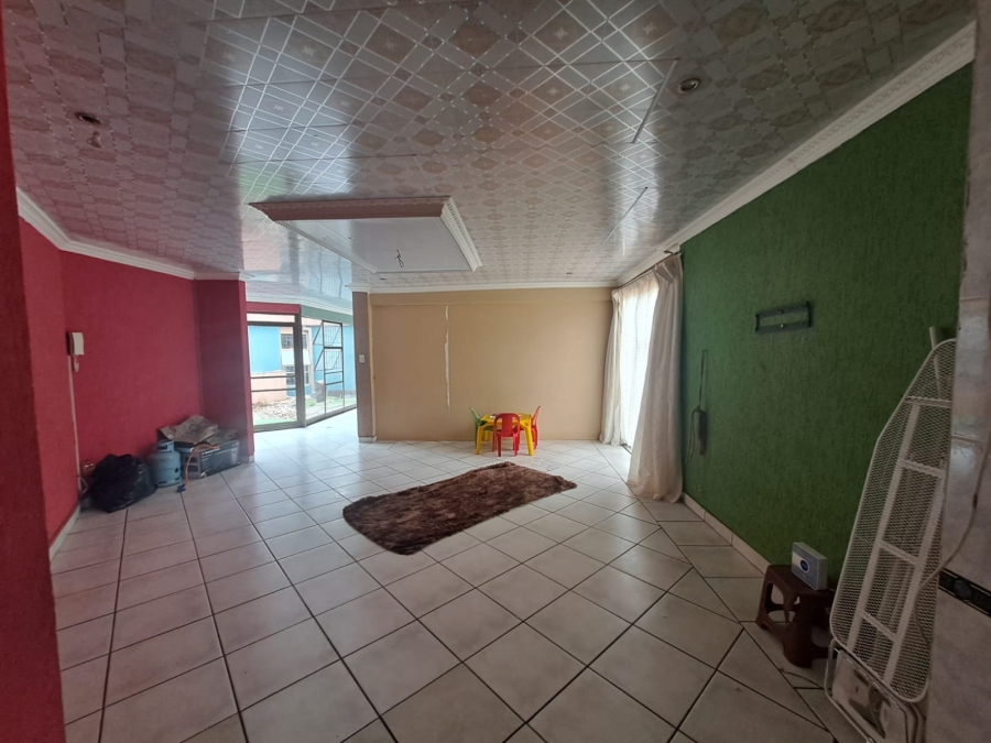 5 Bedroom Property for Sale in Arcon Park Gauteng