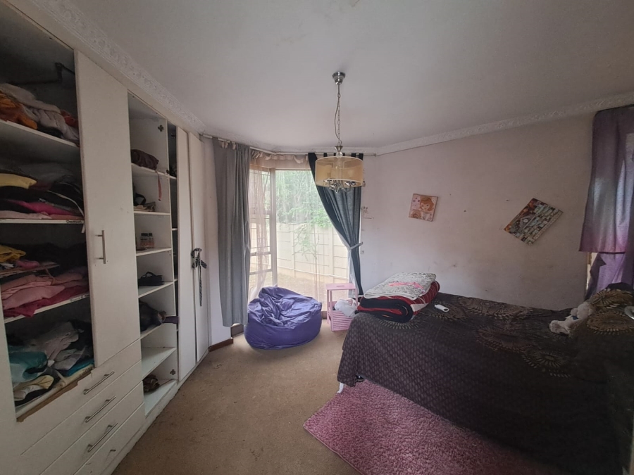 5 Bedroom Property for Sale in Arcon Park Gauteng