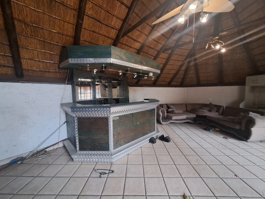 5 Bedroom Property for Sale in Arcon Park Gauteng