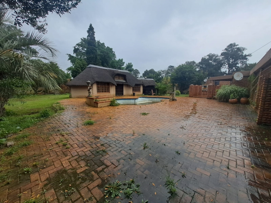 5 Bedroom Property for Sale in Arcon Park Gauteng