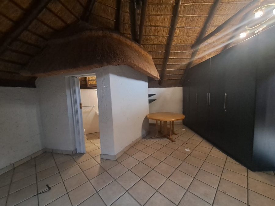 5 Bedroom Property for Sale in Arcon Park Gauteng