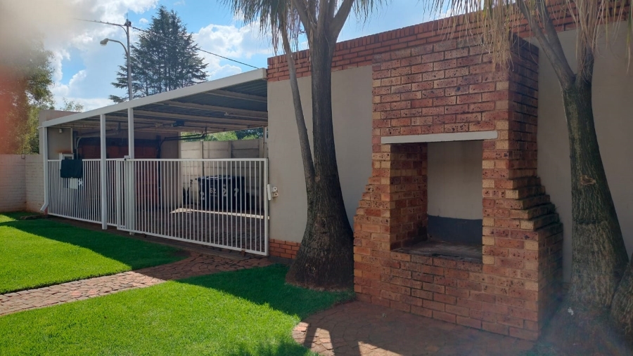 3 Bedroom Property for Sale in Dalview Gauteng