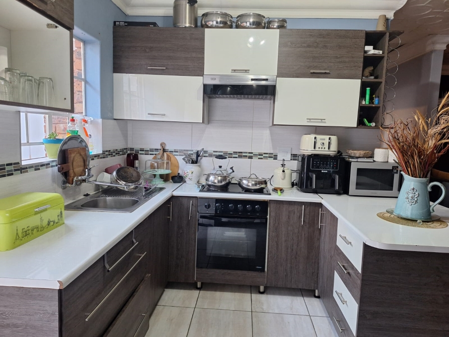 2 Bedroom Property for Sale in Sunair Park Gauteng