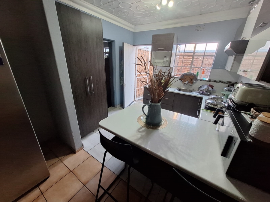 2 Bedroom Property for Sale in Sunair Park Gauteng