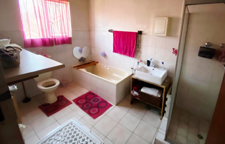 4 Bedroom Property for Sale in Brenthurst Gauteng