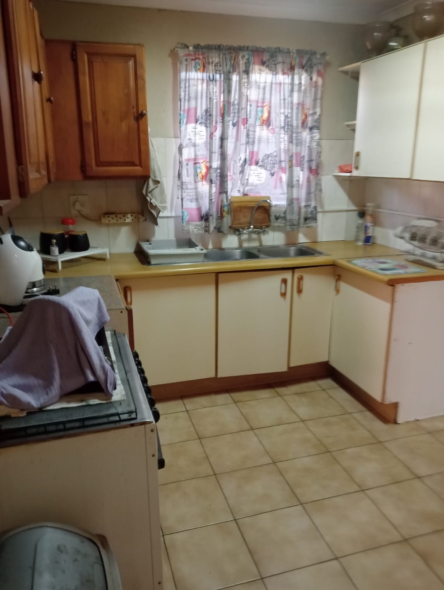 4 Bedroom Property for Sale in Brenthurst Gauteng