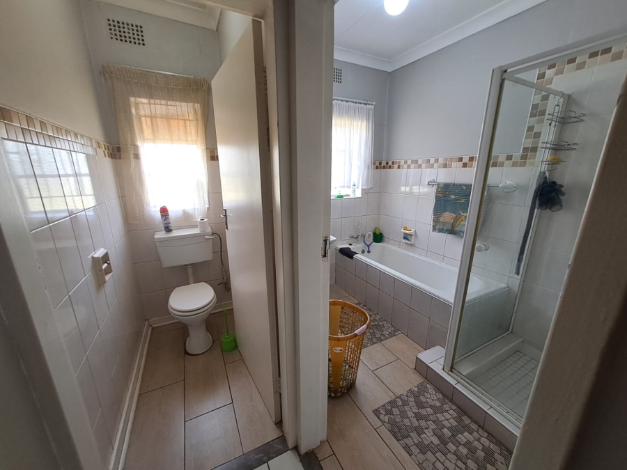 3 Bedroom Property for Sale in Three Rivers Gauteng