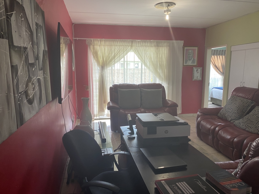 3 Bedroom Property for Sale in Parkrand Gauteng