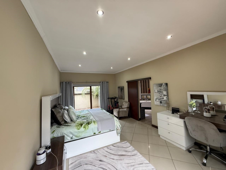 4 Bedroom Property for Sale in Vanderbijlpark SE 8 Gauteng